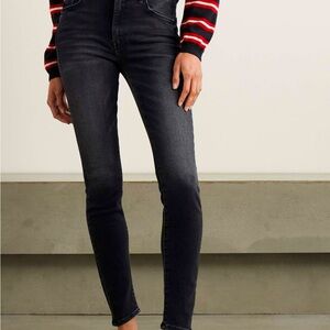 Mother Jeans, The Looker, Grand Sophie. Size 28.